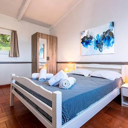 F2 Tonnara Pour 4 Personnes, Rondinara, Prázdninový dům Bonifacio (Corsica)