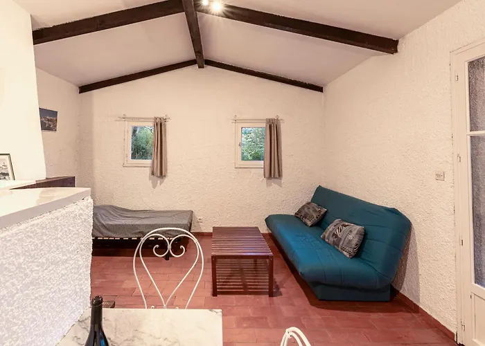 Hébergement de vacances F2 Tonnara Pour 4 Personnes, Rondinara,